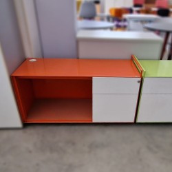 Mueble bajo armario + cajones colores